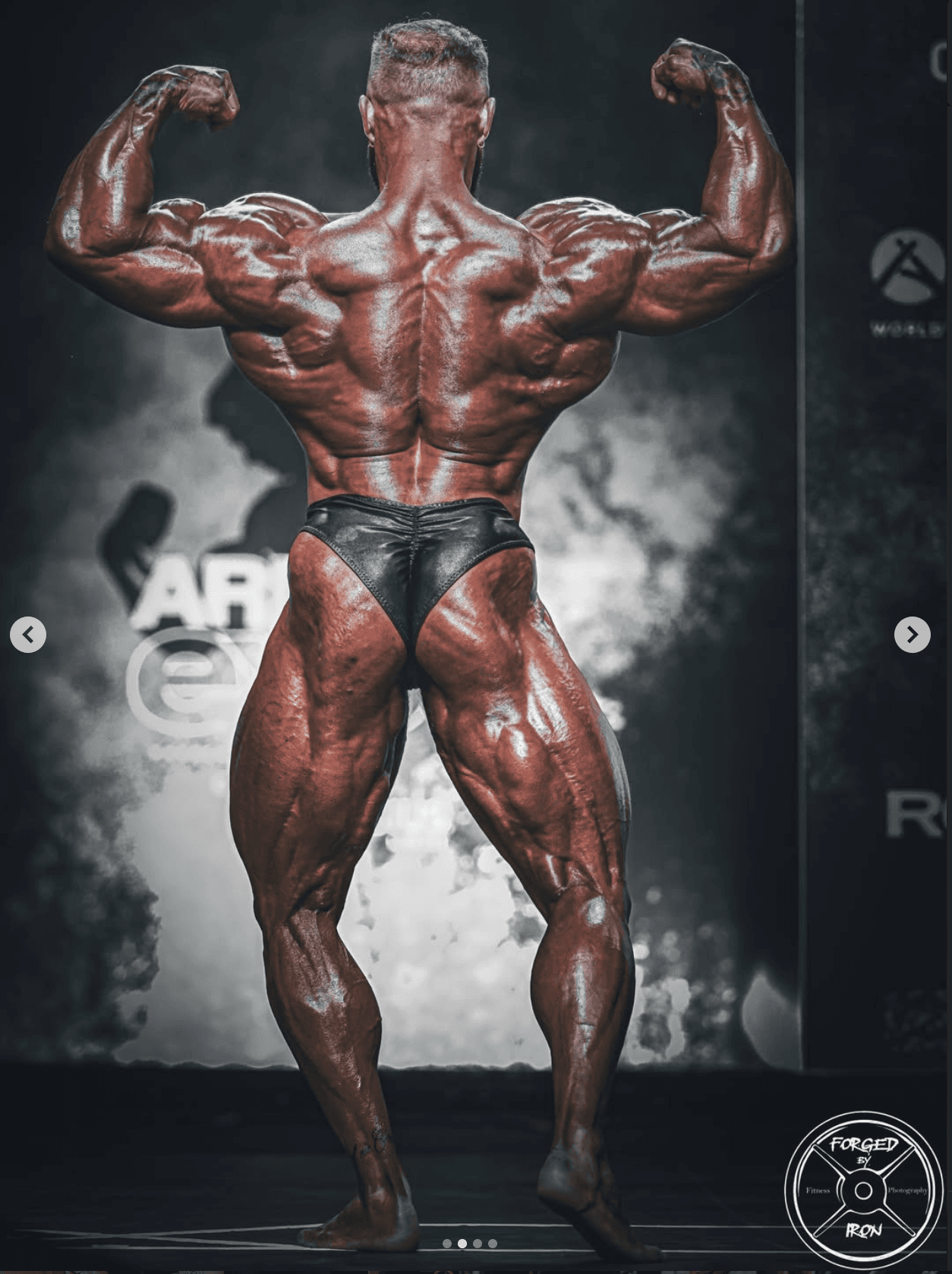 Mike Sommerfeld – Back pose